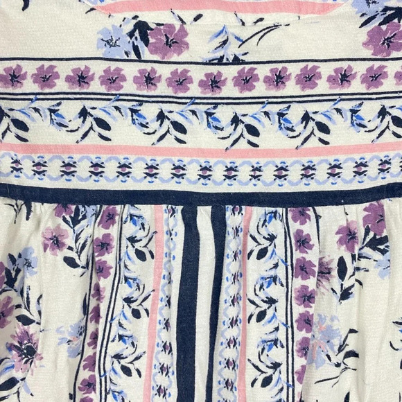 Lucky Brand Boho Floral White Purple Print  V Neck Short Sleeve Top - Picture 9 of 9